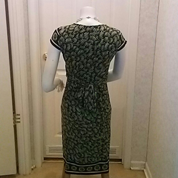 City Triangles Floral Dress - Picture 4 of 4